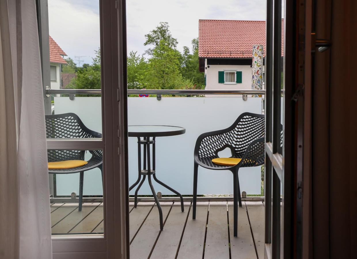 Sopherl Am See - Fruehstueck Auf Der Seeterrasse, Sehr Ruhig Und Wunderschoen Am See, 3 Minuten Nach Oberpfaffenhofen, Viele Radtouren, Restaurants & Cafes In Der Umgebung Weßling Εξωτερικό φωτογραφία