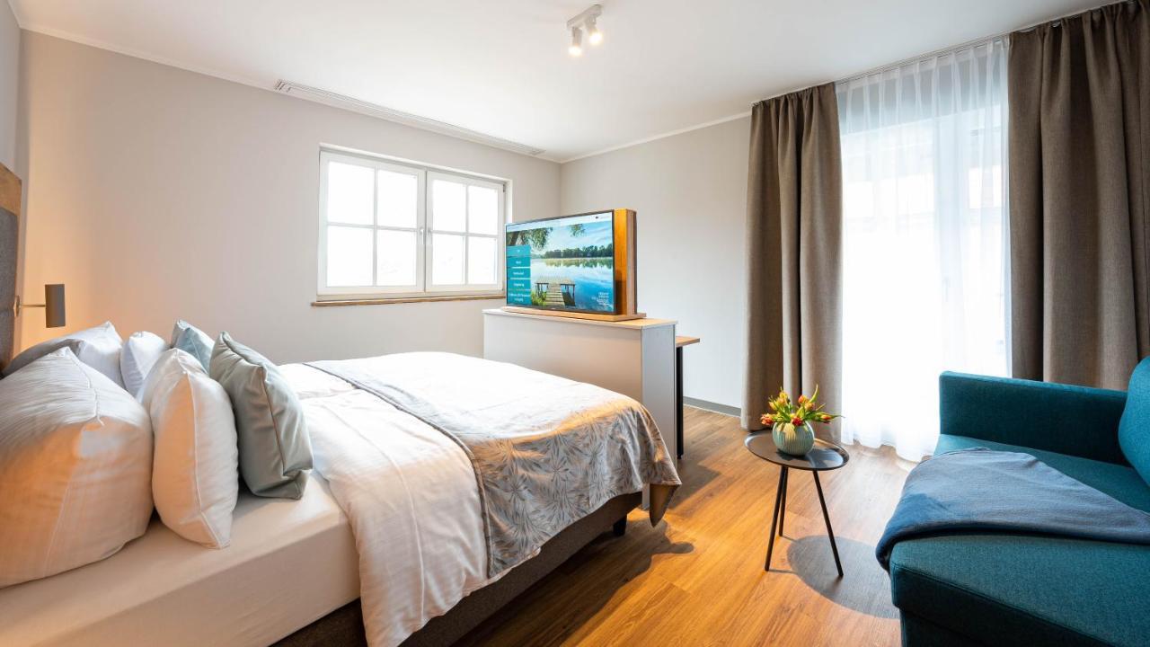 Sopherl Am See - Fruehstueck Auf Der Seeterrasse, Sehr Ruhig Und Wunderschoen Am See, 3 Minuten Nach Oberpfaffenhofen, Viele Radtouren, Restaurants & Cafes In Der Umgebung Weßling Εξωτερικό φωτογραφία