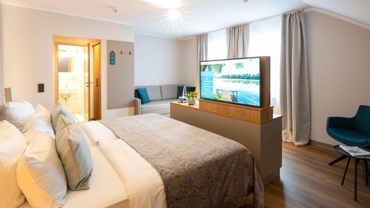 Sopherl Am See - Fruehstueck Auf Der Seeterrasse, Sehr Ruhig Und Wunderschoen Am See, 3 Minuten Nach Oberpfaffenhofen, Viele Radtouren, Restaurants & Cafes In Der Umgebung Weßling Εξωτερικό φωτογραφία