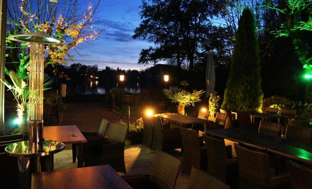 Sopherl Am See - Fruehstueck Auf Der Seeterrasse, Sehr Ruhig Und Wunderschoen Am See, 3 Minuten Nach Oberpfaffenhofen, Viele Radtouren, Restaurants & Cafes In Der Umgebung Weßling Εξωτερικό φωτογραφία