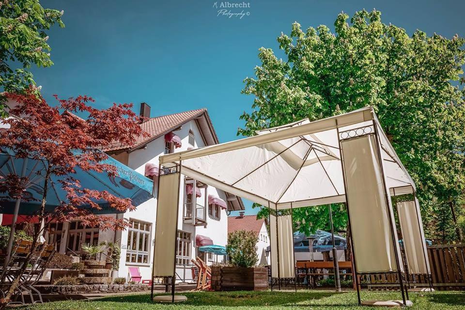 Sopherl Am See - Fruehstueck Auf Der Seeterrasse, Sehr Ruhig Und Wunderschoen Am See, 3 Minuten Nach Oberpfaffenhofen, Viele Radtouren, Restaurants & Cafes In Der Umgebung Weßling Εξωτερικό φωτογραφία